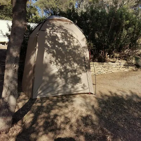 Adorable Tente Avec Parking Gratuit Sur Place Camping *